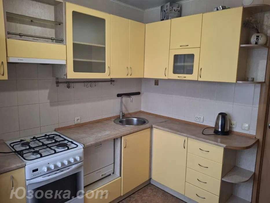 2-комн. квартира, 50м², с мебелью, 4/9 эт., ДОНЕЦК
