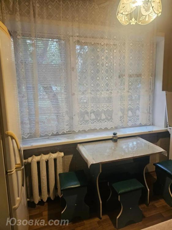 2-комн. квартира, 60 м², вторичка, 2/5 эт.