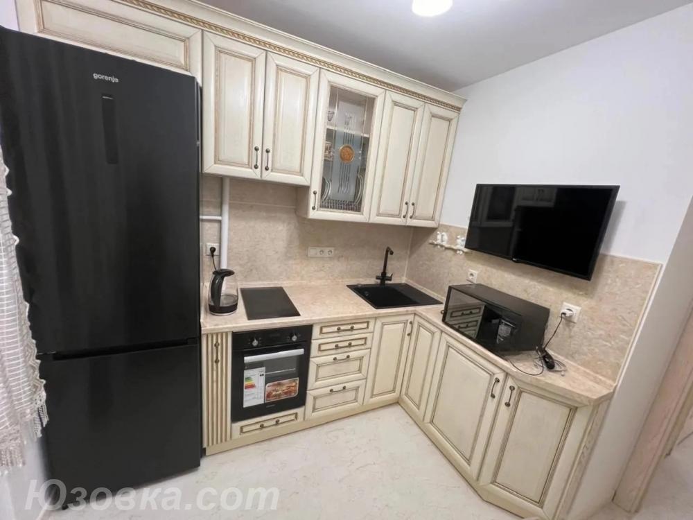 2-комн. квартира, 47м², с мебелью, 4/5 эт., ДОНЕЦК