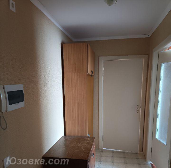 2-комн. квартира, 47м², с мебелью, 5/5 эт., ДОНЕЦК