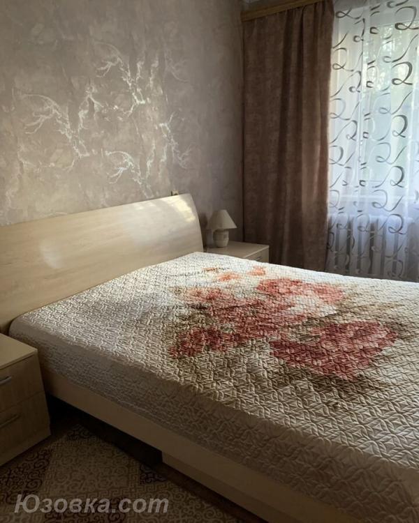 2-комн. квартира, 54м², с мебелью, 5/9 эт., ДОНЕЦК