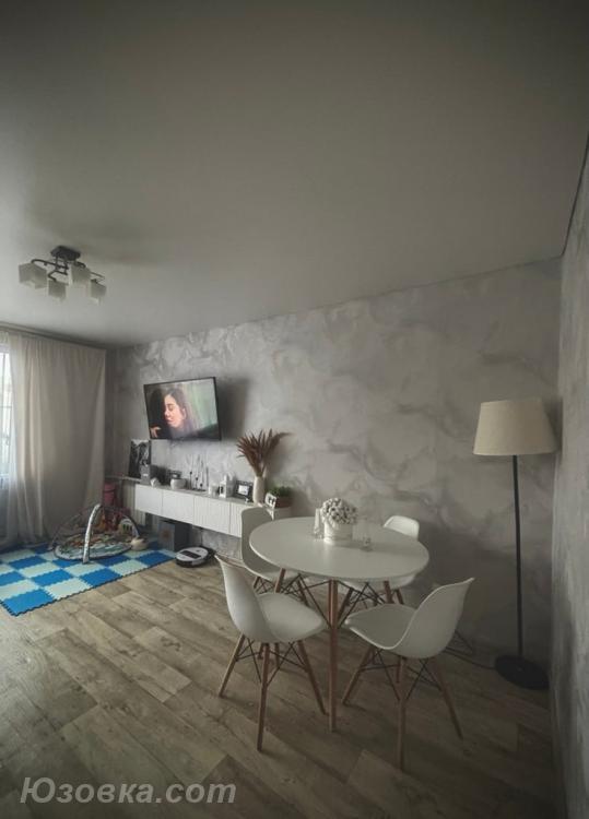 3-комн. квартира, 70м², с мебелью, 3/9 эт., ДОНЕЦК
