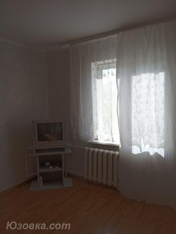 1-комн. квартира, 30м², с мебелью, 1/1 эт., ДОНЕЦК