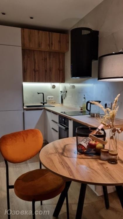 2-комн. квартира, 50м², с мебелью, 2/2 эт., ДОНЕЦК
