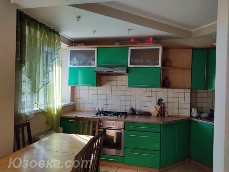 3-комн. квартира, 65 м², вторичка, 8/9 эт., ДОНЕЦК