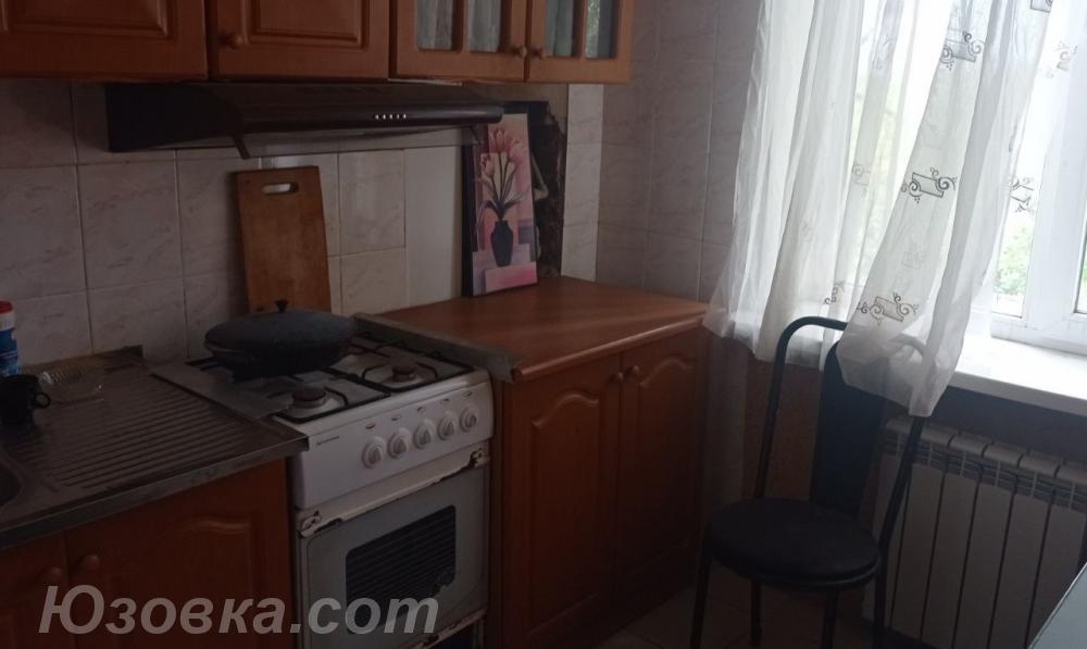 2-комн. квартира, 45 м², вторичка, 2/3 эт., ДОНЕЦК