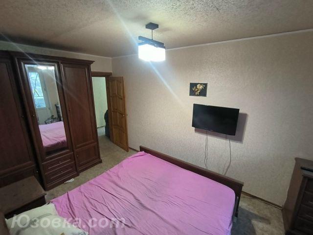 2-комн. квартира, 53 м², вторичка, 1/9 эт., ДОНЕЦК