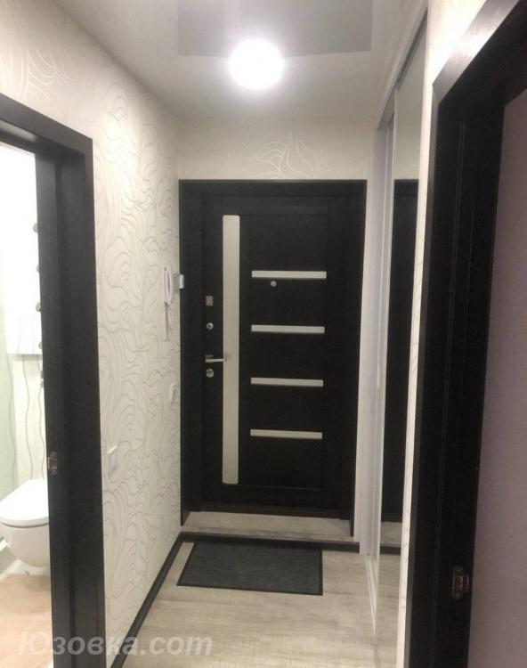 3-комн. квартира, 62м², с мебелью, 4/10 эт., ДОНЕЦК