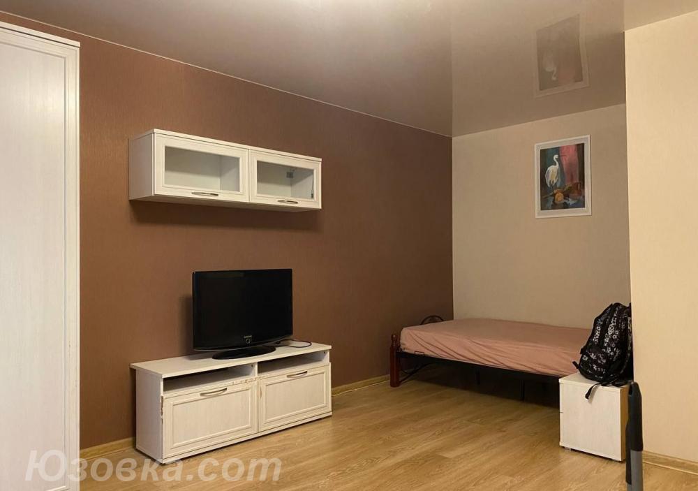 1-комн. квартира, 40м², с мебелью, 1/5 эт., ДОНЕЦК