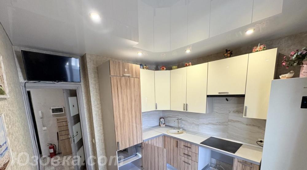 2-комн. квартира, 46м², с мебелью, 3/9 эт., ДОНЕЦК