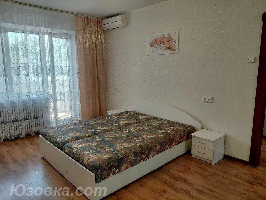 1-комн. квартира, 32м², с мебелью, 4/5 эт., ДОНЕЦК