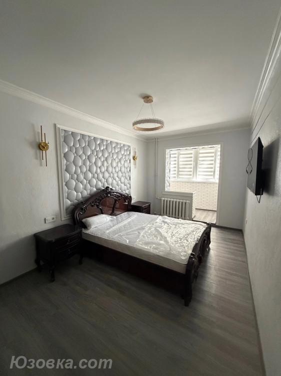 Комната  60 м², в 3-к кв., с мебелью, 3/9 эт., Макеевка