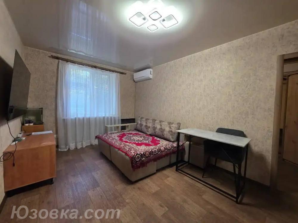 2-комн. квартира, 44м², с мебелью, 2/5 эт., ДОНЕЦК