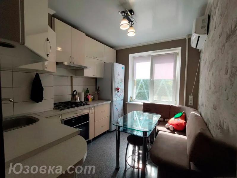 2-комн. квартира, 48 м², вторичка, 3/9 эт., ДОНЕЦК
