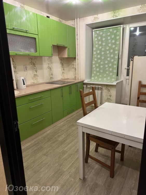 1-комн. квартира, 35м², с мебелью, 1/1 эт., ДОНЕЦК