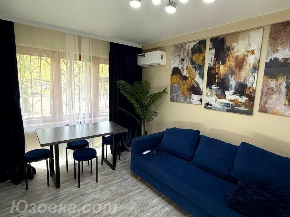 3-комн. квартира, 50 м², вторичка, 1/5 эт., ДОНЕЦК