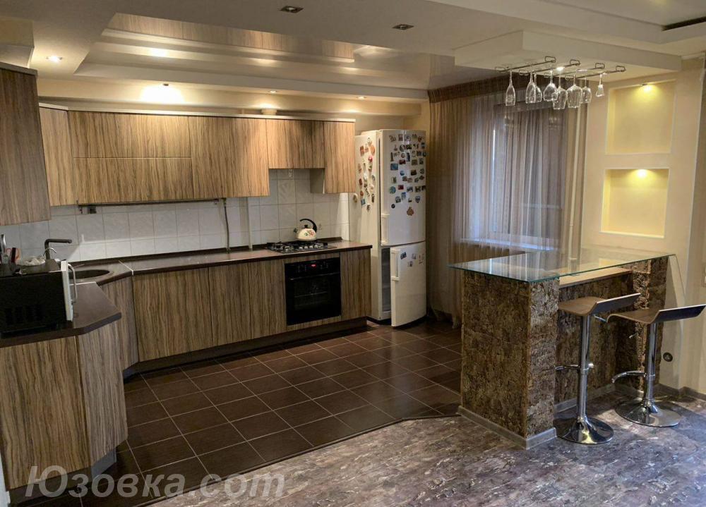 студия квартира, 50м², с мебелью, 10/15 эт., ДОНЕЦК