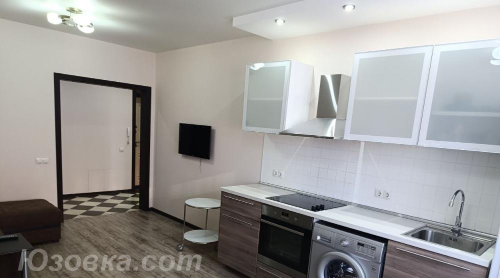 студия квартира, 50м², с мебелью, 4/5 эт., ДОНЕЦК