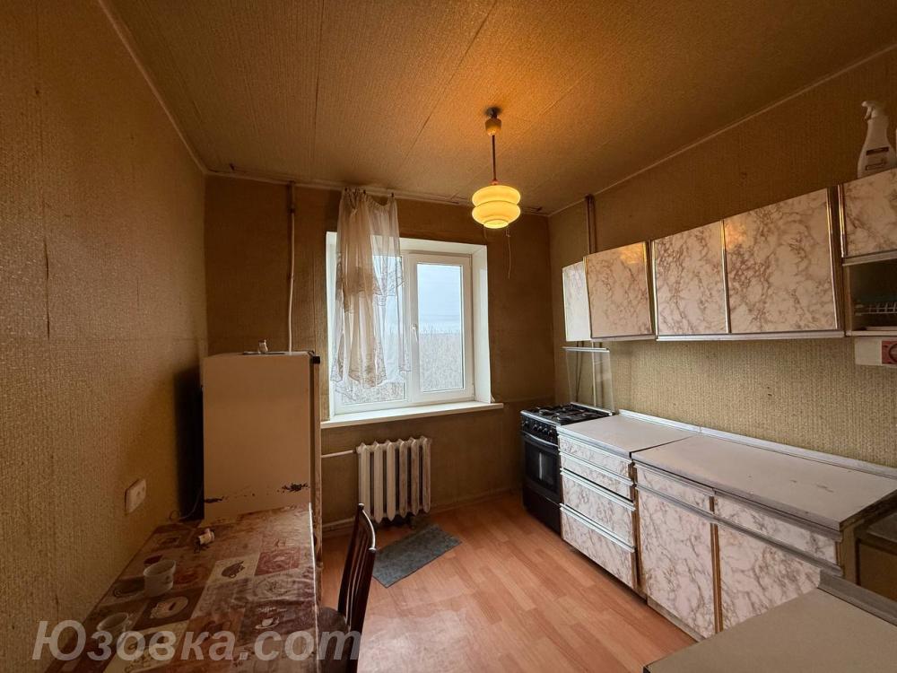 2-комн. квартира, 50 м², вторичка, 8/9 эт., ДОНЕЦК