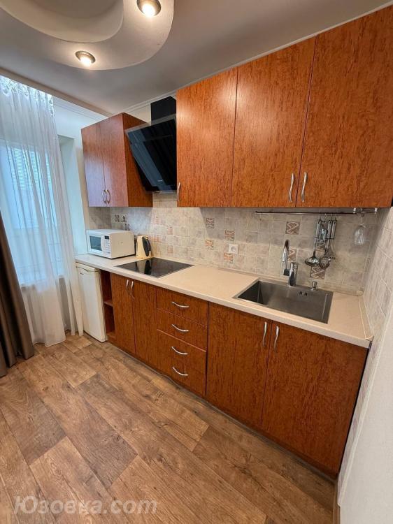 1-комн. квартира, 34м², с мебелью, 4/5 эт., ДОНЕЦК