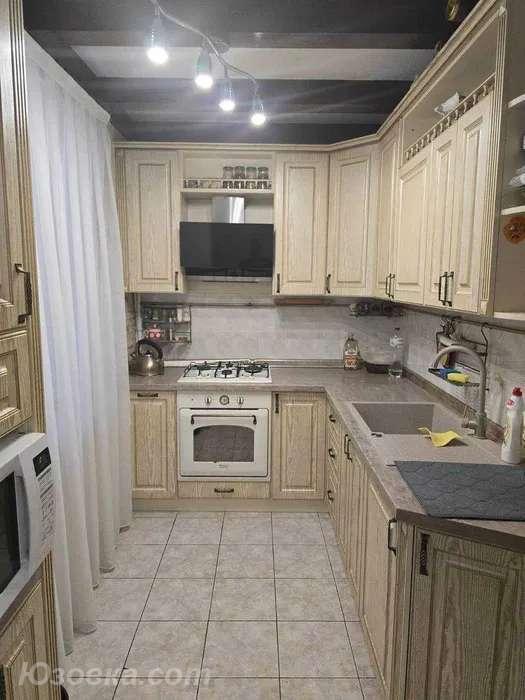 2-комн. квартира, 47м², с мебелью, 2/5 эт., ДОНЕЦК