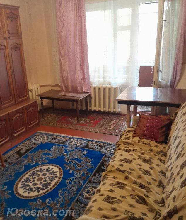 2-комн. квартира, 50м², с мебелью, 1/9 эт.