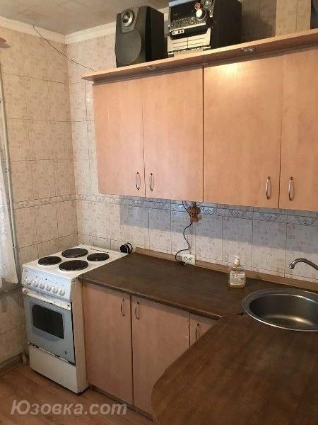 1-комн. квартира, 31м², с мебелью, 1/9 эт., ДОНЕЦК