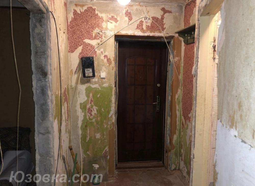 2-комн. квартира, 46 м², вторичка, 1/5 эт., ДОНЕЦК