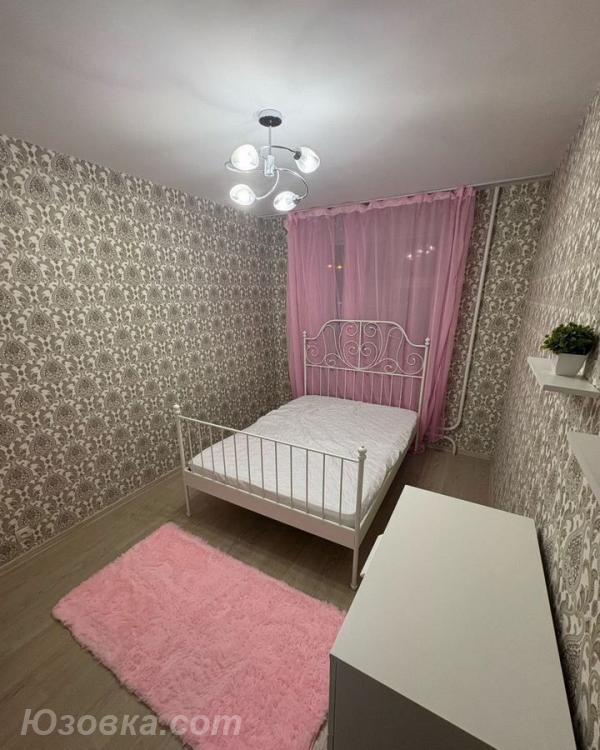 2-комн. квартира, 46м², с мебелью, 3/9 эт., ДОНЕЦК