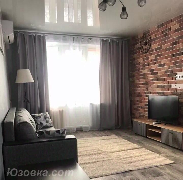 2-комн. квартира, 50м², с мебелью, 3/9 эт., ДОНЕЦК