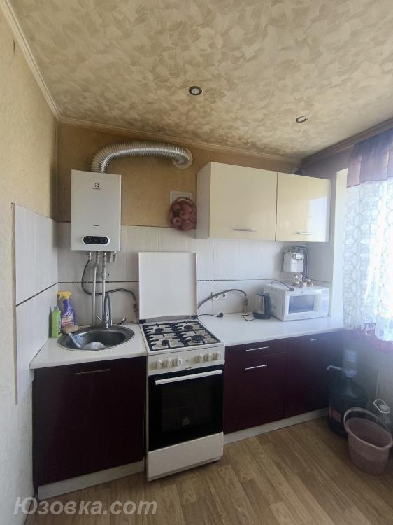 2-комн. квартира, 45 м², вторичка, 1/5 эт., Макеевка