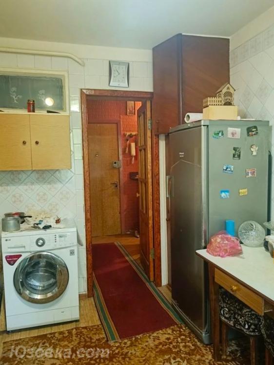 3-комн. квартира, 56 м², вторичка, 1/9 эт., ДОНЕЦК