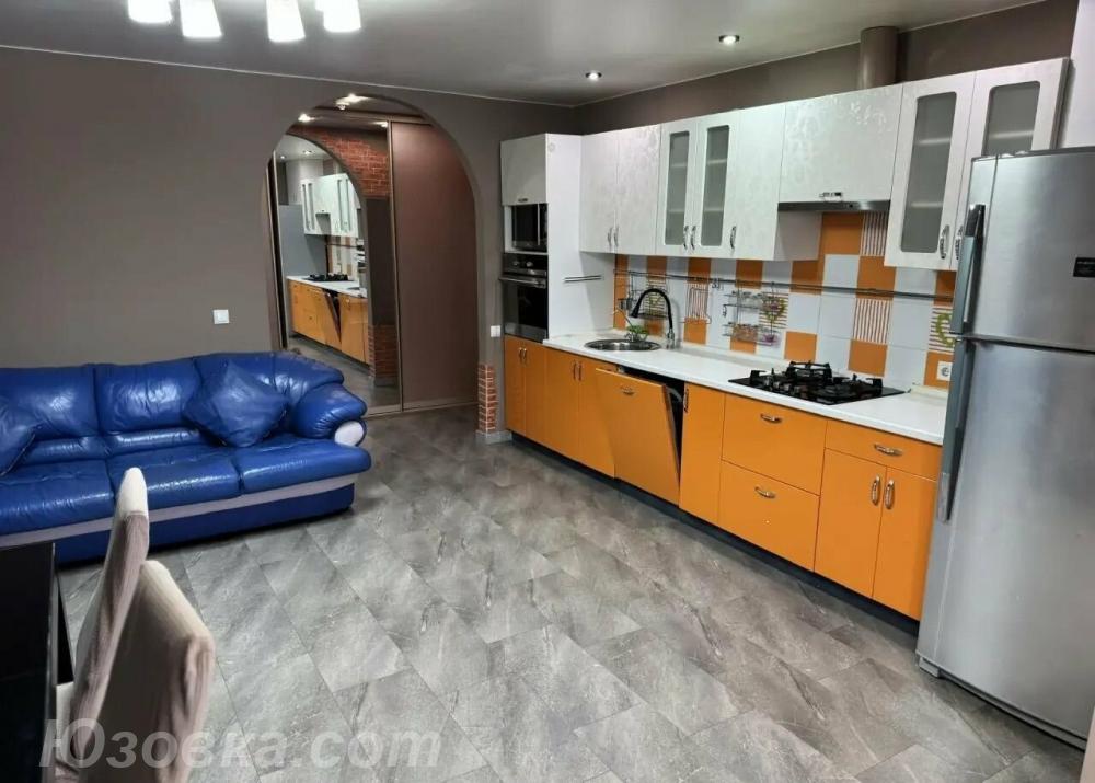 2-комн. квартира, 64м², с мебелью, 2/5 эт., ДОНЕЦК