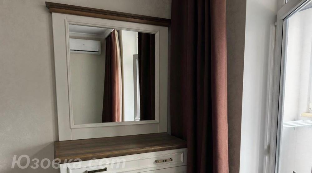 2-комн. квартира, 54м², с мебелью, 2/4 эт., ДОНЕЦК