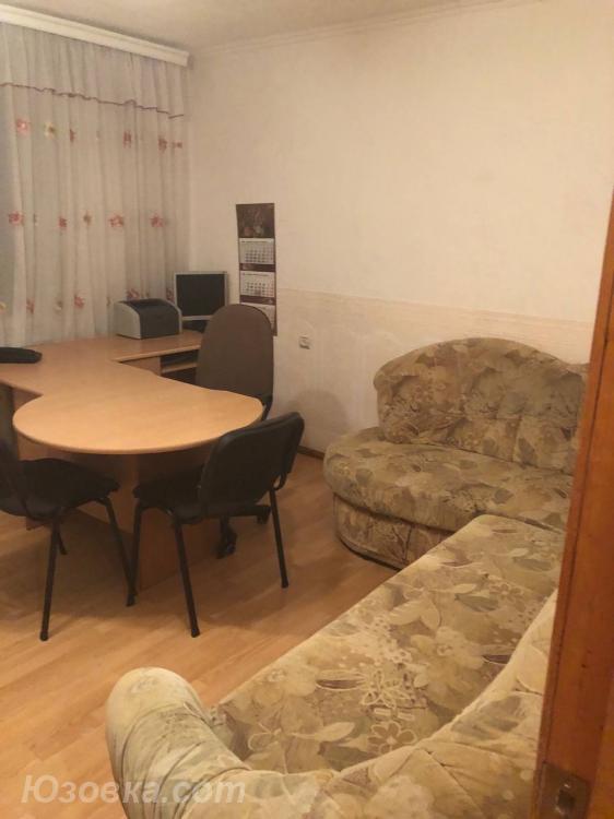 2-комн. квартира, 46м², с мебелью, 4/5 эт., ДОНЕЦК
