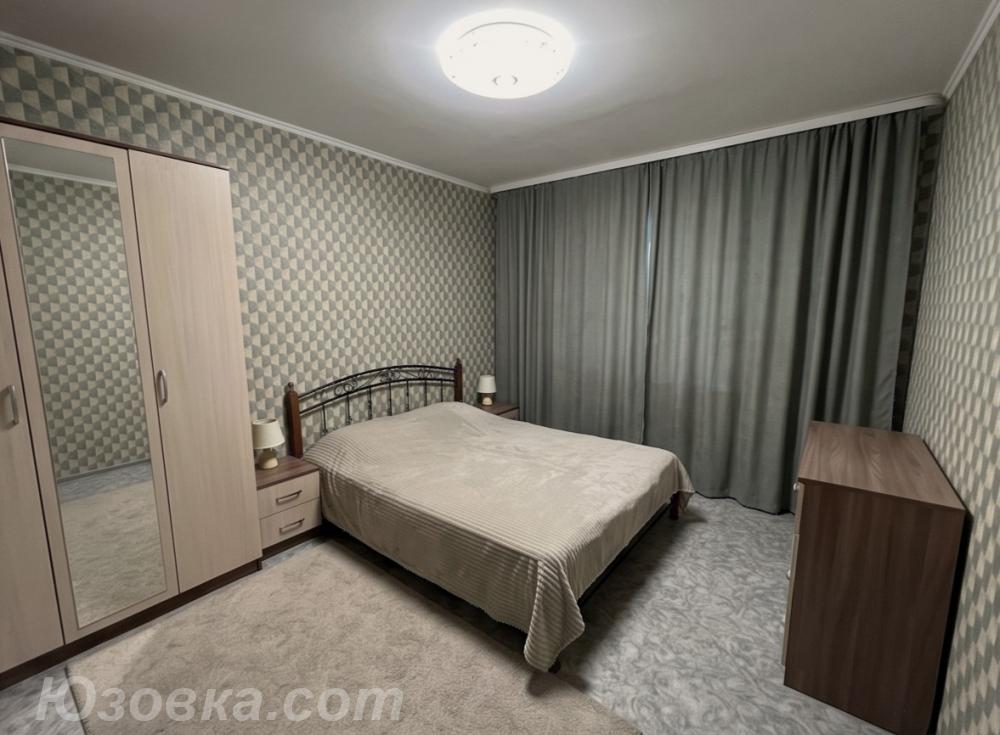 3-комн. квартира, 65м², с мебелью, 3/3 эт., ДОНЕЦК