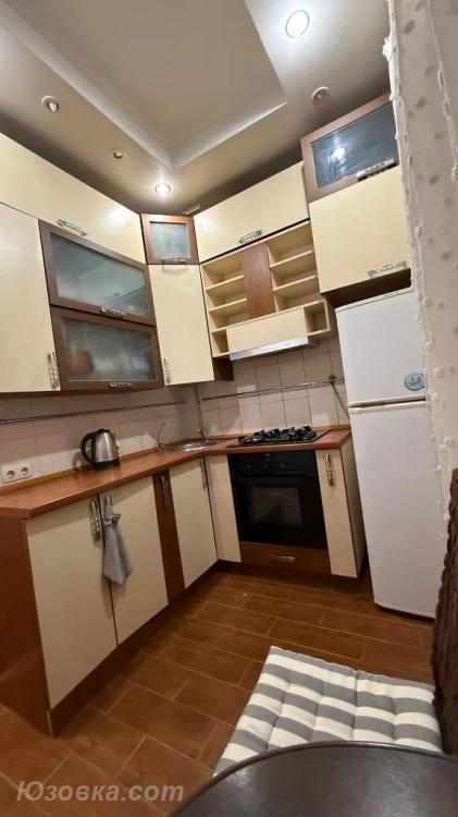 2-комн. квартира, 52м², с мебелью, 3/9 эт., ДОНЕЦК