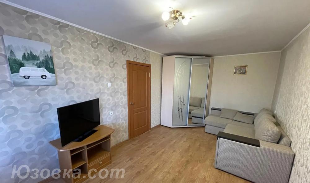 2-комн. квартира, 48м², с мебелью, 2/9 эт., ДОНЕЦК