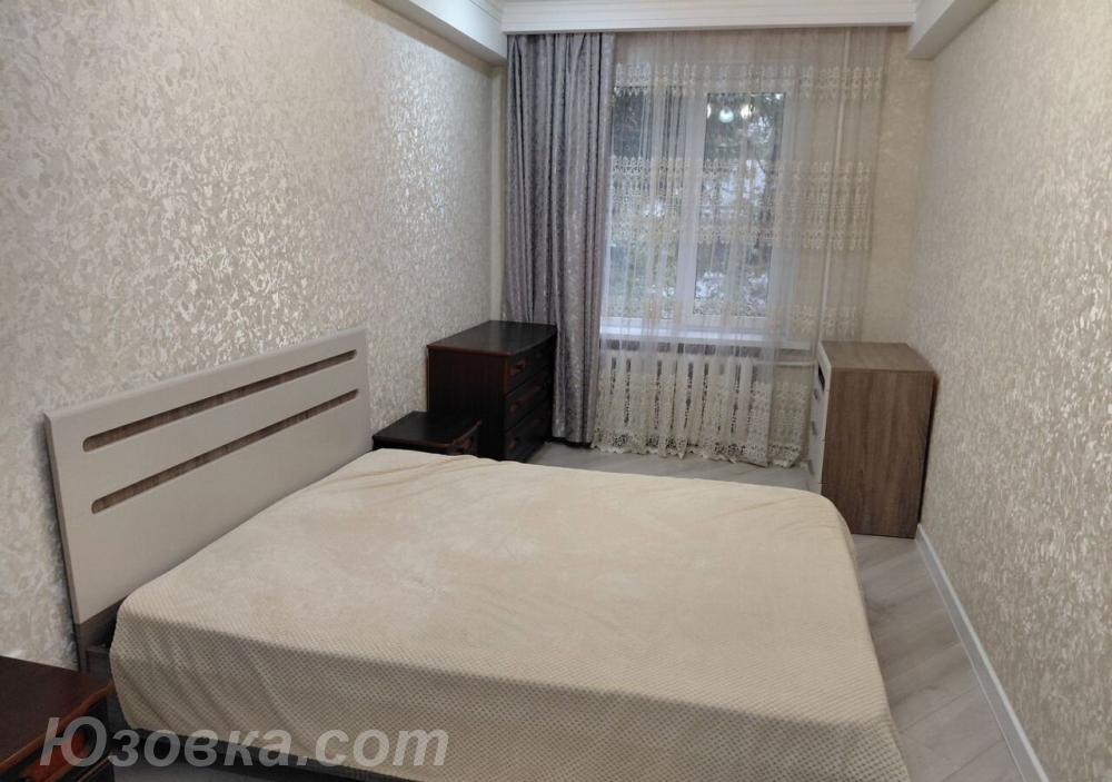 2-комн. квартира, 56м², с мебелью, 2/5 эт., ДОНЕЦК
