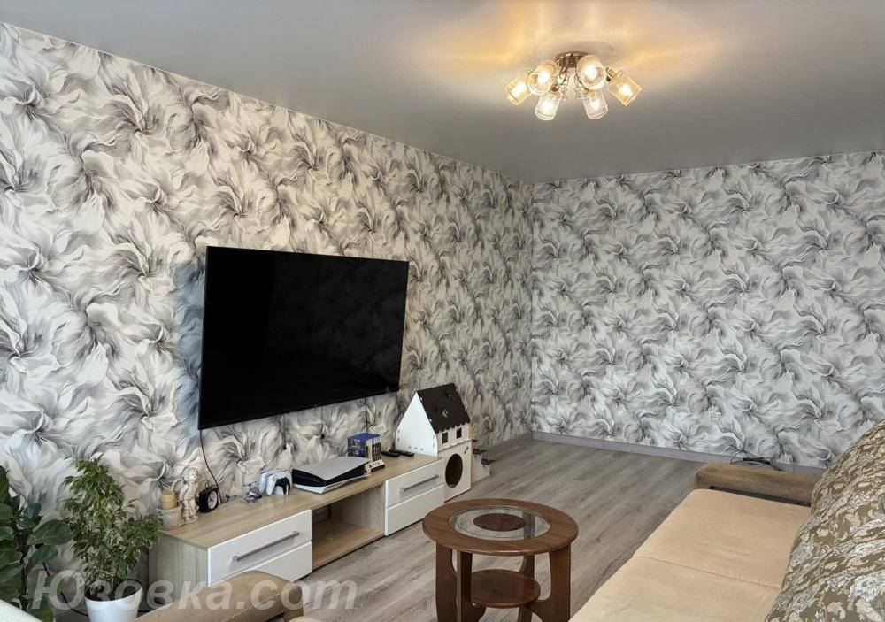 3-комн. квартира, 52м², с мебелью, 4/5 эт., ДОНЕЦК