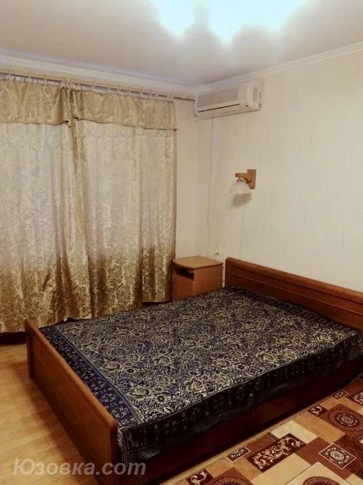 2-комн. квартира, 48м², с мебелью, 3/9 эт., ДОНЕЦК