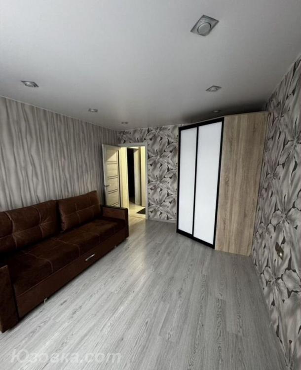 2-комн. квартира, 49м², с мебелью, 4/5 эт., ДОНЕЦК