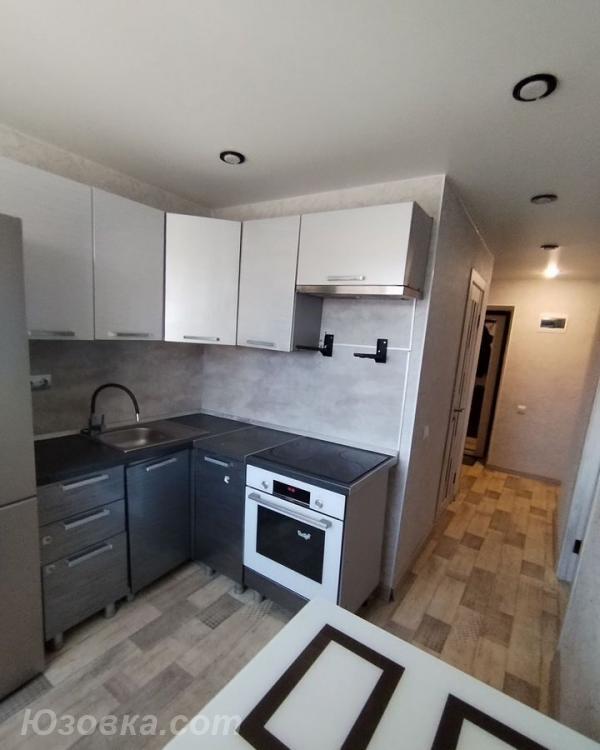 2-комн. квартира, 48м², с мебелью, 3/9 эт., ДОНЕЦК