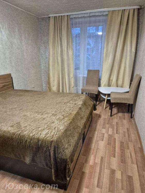 2-комн. квартира, 48м², с мебелью, 4/5 эт., ДОНЕЦК