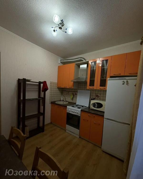 2-комн. квартира, 50м², с мебелью, 2/9 эт., ДОНЕЦК