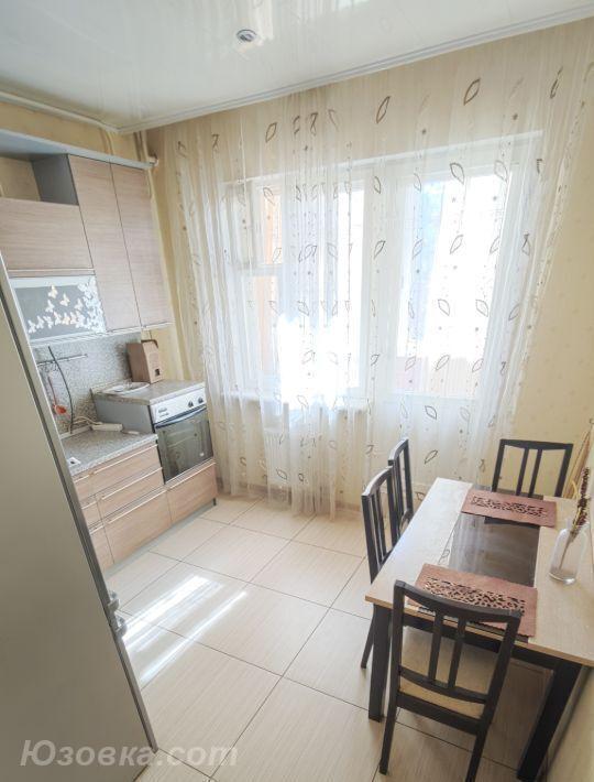 2-комн. квартира, 37м², с мебелью, 1/9 эт., ДОНЕЦК