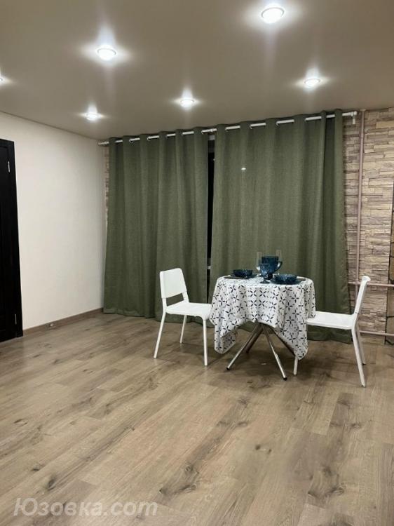 3-комн. квартира, 55м², с мебелью, 5/5 эт., ДОНЕЦК