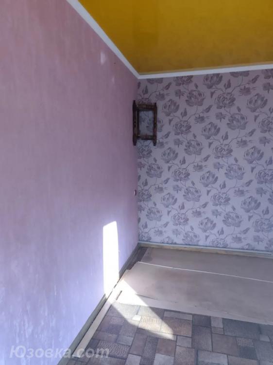 2-комн. квартира, 50 м², вторичка, 1/4 эт., Макеевка