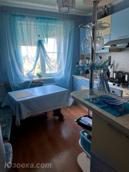 2-комн. квартира, 68 м², вторичка, 6/9 эт.