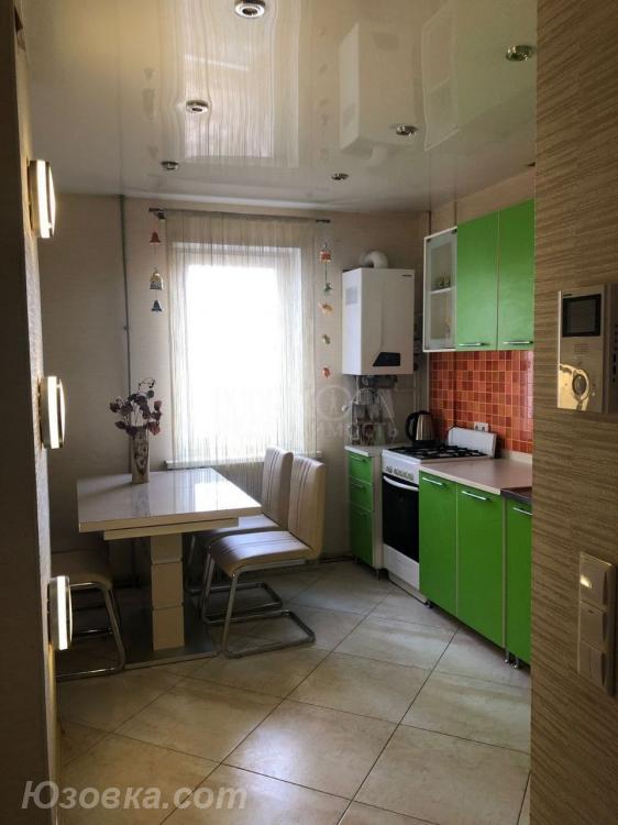 4-комн. квартира, 94 м², вторичка, 6/9 эт., ЛУГАНСК
